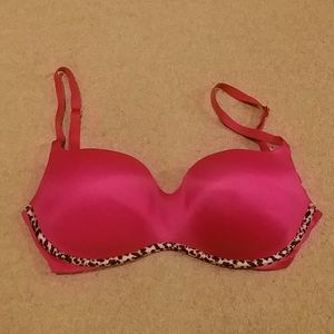 **Victoria Secret push up bra